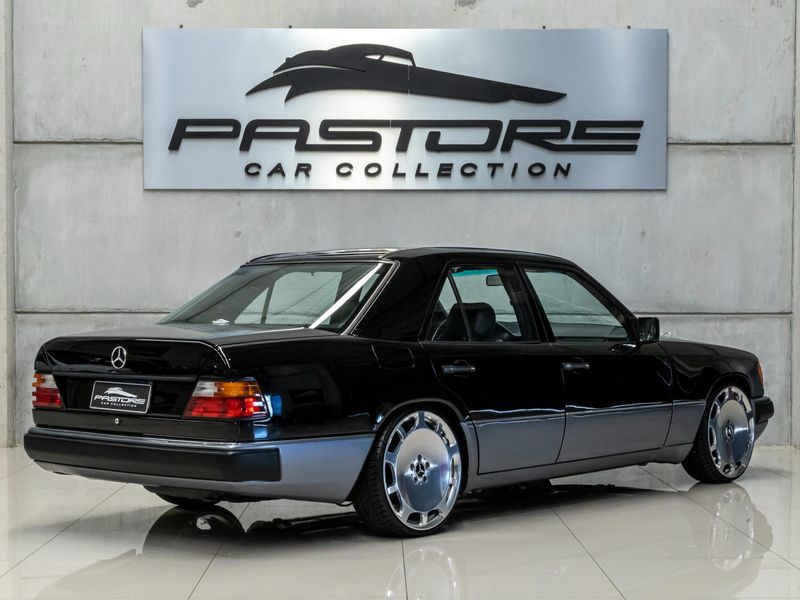 MERCEDES-BENZ E 200 2.0 CLASSIC 1993/1993 PASTORE CAR COLLECTION BENTO GONÇALVES / Carros no Vale
