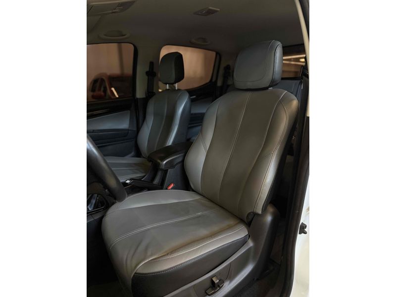 CHEVROLET S10 2.5 LTZ 4X4 CD 16V 2015/2015 LEHMEN VEÍCULOS VENÂNCIO AIRES / Carros no Vale