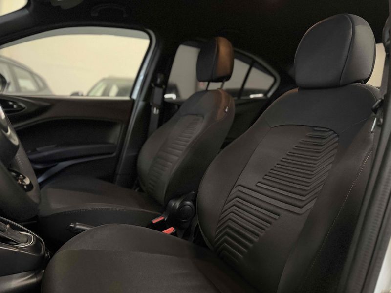 FIAT CRONOS 1.3 FIREFLY DRIVE CVT 2022/2023 LEHMEN VEÍCULOS VENÂNCIO AIRES / Carros no Vale