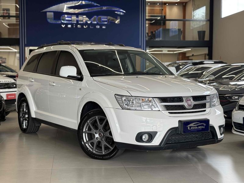 FIAT FREEMONT 2.4 PRECISION 16V 2014/2014 LEHMEN VEÍCULOS VENÂNCIO AIRES / Carros no Vale