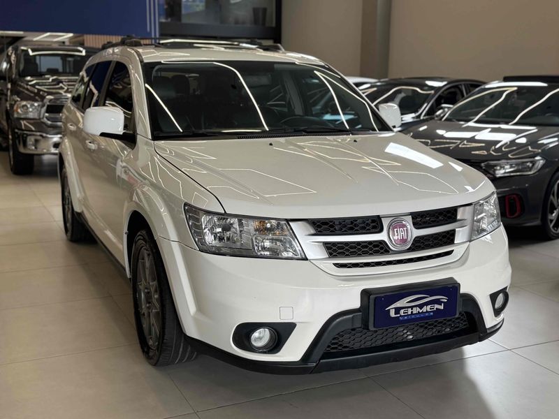 FIAT FREEMONT 2.4 PRECISION 16V 2014/2014 LEHMEN VEÍCULOS VENÂNCIO AIRES / Carros no Vale