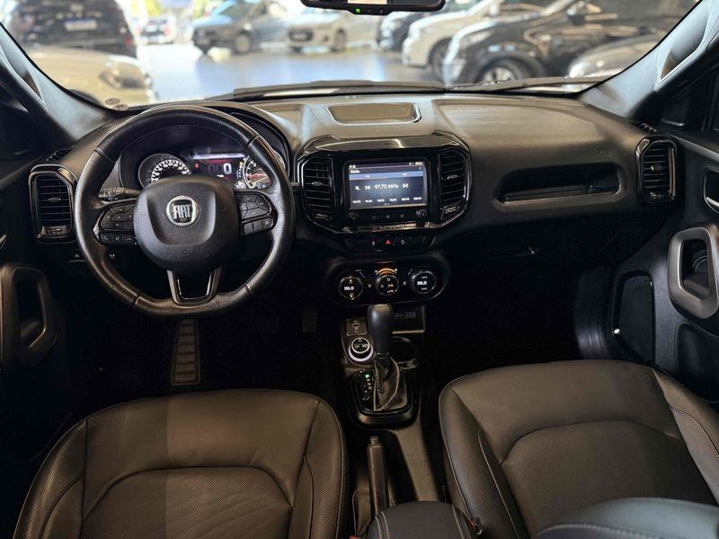 FIAT TORO 2.0 16V TURBO ULTRA 4WD AT9 2020/2020 LEHMEN VEÍCULOS VENÂNCIO AIRES / Carros no Vale