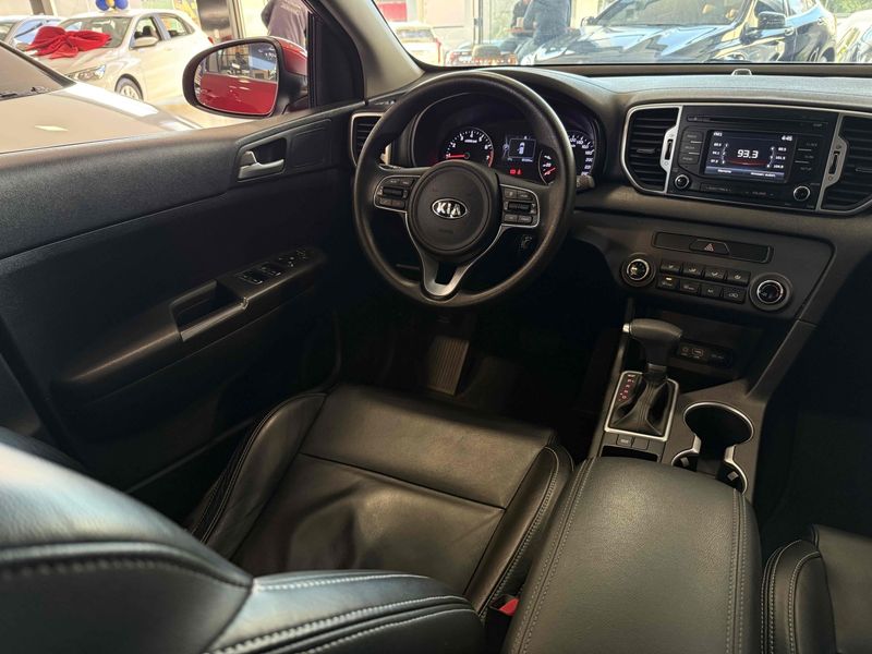 KIA SPORTAGE 2.0 LX 4X2 16V 2017/2018 LEHMEN VEÍCULOS VENÂNCIO AIRES / Carros no Vale