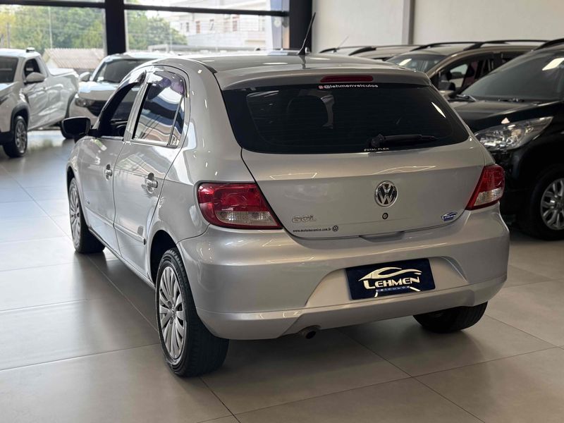 VOLKSWAGEN GOL 1.0 MI 8V G.IV 2009/2009 LEHMEN VEÍCULOS VENÂNCIO AIRES / Carros no Vale