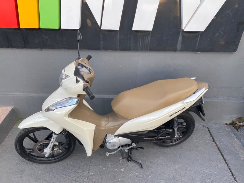 Honda Motos Biz 125 Ex 2021/2022 NECO TOLATI VEÍCULOS VENÂNCIO AIRES / Carros no Vale Honda Motos Biz 125 Ex 2021/2022 NECO TOLATI VEÍCULOS VENÂNCIO AIRES / Carros no Vale