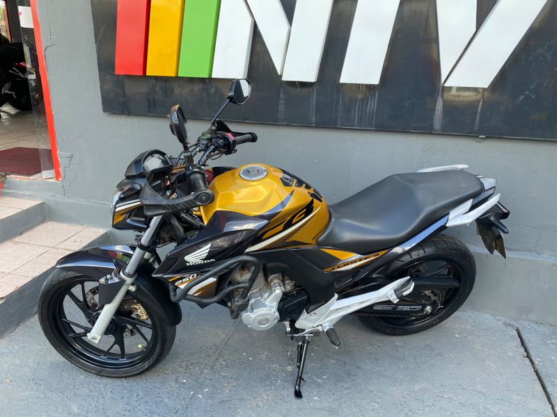 Honda Motos Cb 250f Twister Abs 2020/2020 NECO TOLATI VEÍCULOS VENÂNCIO AIRES / Carros no Vale