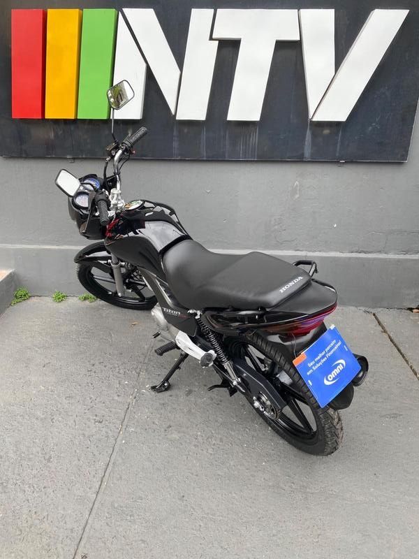 Honda Motos Cg 150 Titan Esd 2011/2012 NECO TOLATI VEÍCULOS VENÂNCIO AIRES / Carros no Vale