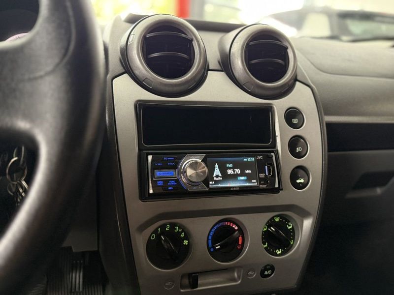 Ford FIESTA HATCH 1.0 2011 SÓ MOTOS E AUTOMÓVEIS SANTA CRUZ DO SUL / Carros no Vale