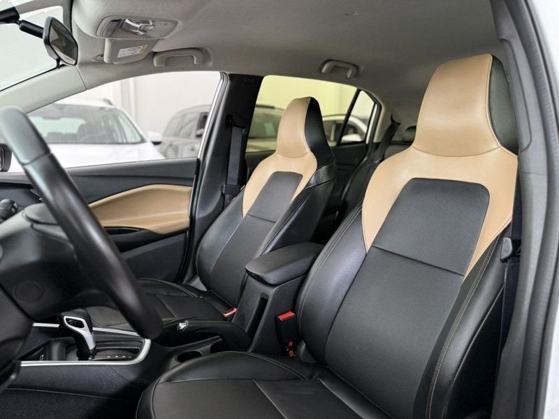 CHEVROLET ONIX HATCH PREMIER II 1.0 TURBO AT6 2024 SÓ MOTOS E AUTOMÓVEIS SANTA CRUZ DO SUL / Carros no Vale CHEVROLET ONIX HATCH PREMIER II 1.0 TURBO AT6 2024 SÓ MOTOS E AUTOMÓVEIS SANTA CRUZ DO SUL / Carros no Vale