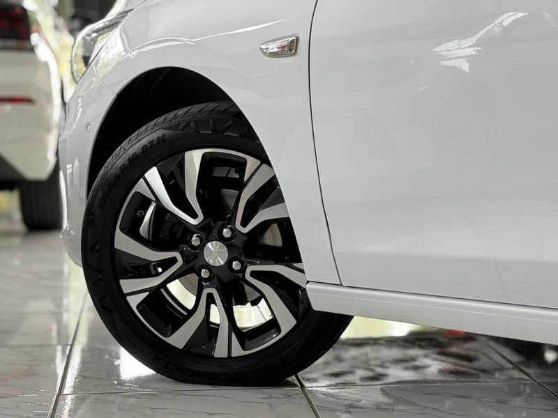 CHEVROLET ONIX HATCH PREMIER II 1.0 TURBO AT6 2024 SÓ MOTOS E AUTOMÓVEIS SANTA CRUZ DO SUL / Carros no Vale CHEVROLET ONIX HATCH PREMIER II 1.0 TURBO AT6 2024 SÓ MOTOS E AUTOMÓVEIS SANTA CRUZ DO SUL / Carros no Vale