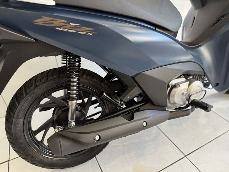 Honda Motos BIZ 125 EX 2026 SÓ MOTOS E AUTOMÓVEIS SANTA CRUZ DO SUL / Carros no Vale