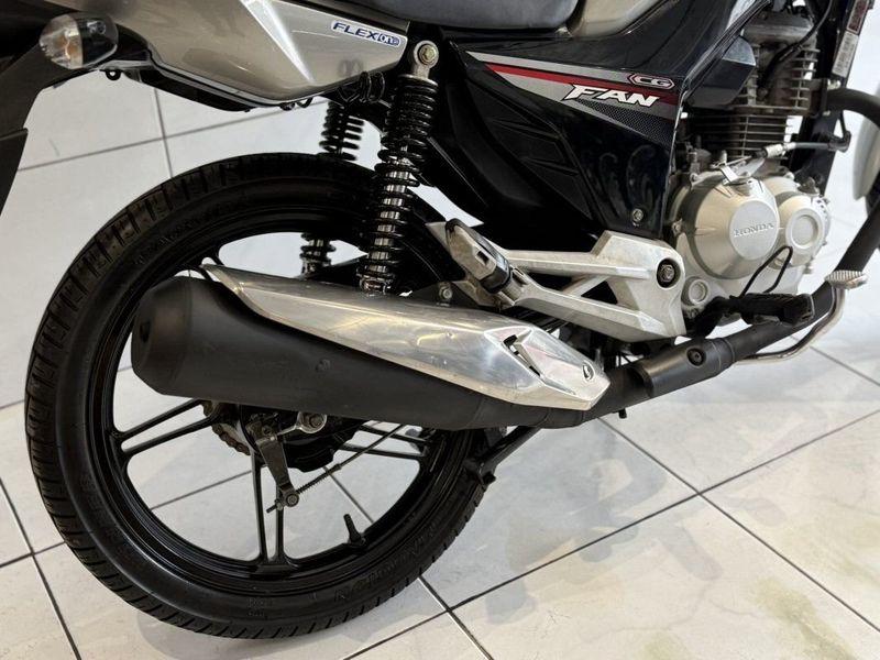 Honda Motos CG 160 FAN ESDI 2016 SÓ MOTOS E AUTOMÓVEIS SANTA CRUZ DO SUL / Carros no Vale