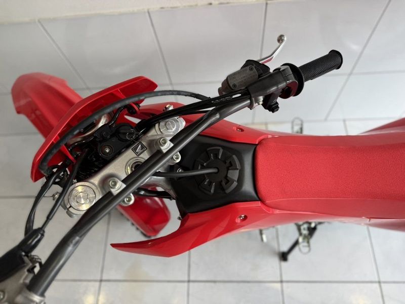 Honda Motos CRF 300F 2026 SÓ MOTOS E AUTOMÓVEIS SANTA CRUZ DO SUL / Carros no Vale