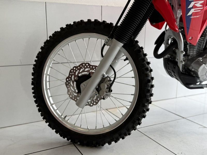 Honda Motos CRF 300F 2026 SÓ MOTOS E AUTOMÓVEIS SANTA CRUZ DO SUL / Carros no Vale