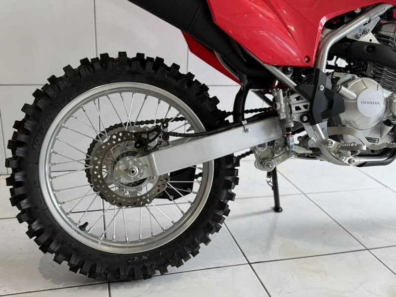Honda Motos CRF 300F 2026 SÓ MOTOS E AUTOMÓVEIS SANTA CRUZ DO SUL / Carros no Vale