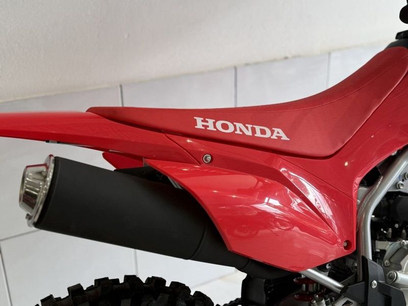 Honda Motos CRF 300F 2026 SÓ MOTOS E AUTOMÓVEIS SANTA CRUZ DO SUL / Carros no Vale