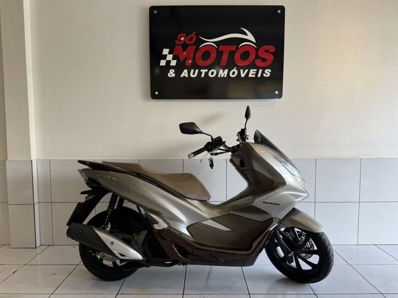 Honda PCX 150 DLX ABS CVT 2022 SÓ MOTOS E AUTOMÓVEIS SANTA CRUZ DO SUL / Carros no Vale