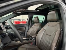 Jeep COMMANDER OVERLAND 1.3 T270 AT6 2025 SÓ MOTOS E AUTOMÓVEIS SANTA CRUZ DO SUL / Carros no Vale