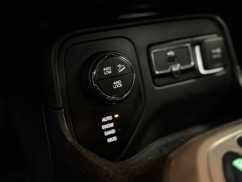 Jeep RENEGADE SPORT 2.0 TURBO 4X4 AT9 2017 SÓ MOTOS E AUTOMÓVEIS SANTA CRUZ DO SUL / Carros no Vale