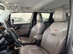 Jeep RENEGADE SPORT 2.0 TURBO 4X4 AT9 2017 SÓ MOTOS E AUTOMÓVEIS SANTA CRUZ DO SUL / Carros no Vale