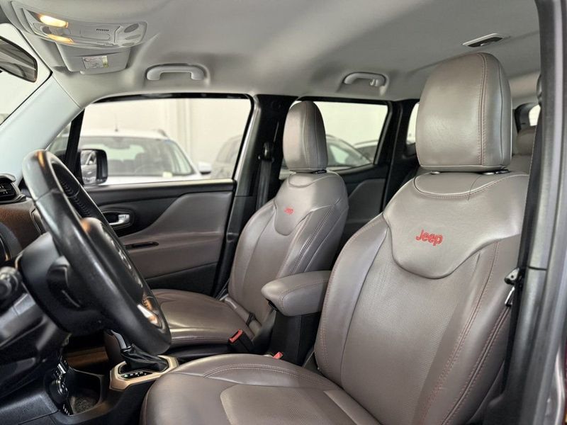 Jeep RENEGADE SPORT 2.0 TURBO 4X4 AT9 2017 SÓ MOTOS E AUTOMÓVEIS SANTA CRUZ DO SUL / Carros no Vale