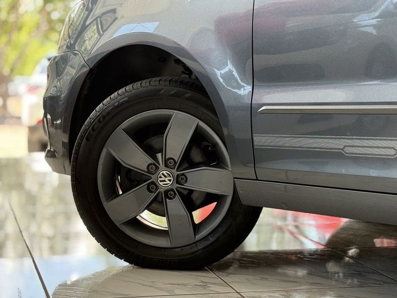 VOLKSWAGEN FOX CONNECT 1.6 2019 SÓ MOTOS E AUTOMÓVEIS SANTA CRUZ DO SUL / Carros no Vale