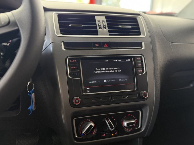 VOLKSWAGEN FOX CONNECT 1.6 2019 SÓ MOTOS E AUTOMÓVEIS SANTA CRUZ DO SUL / Carros no Vale