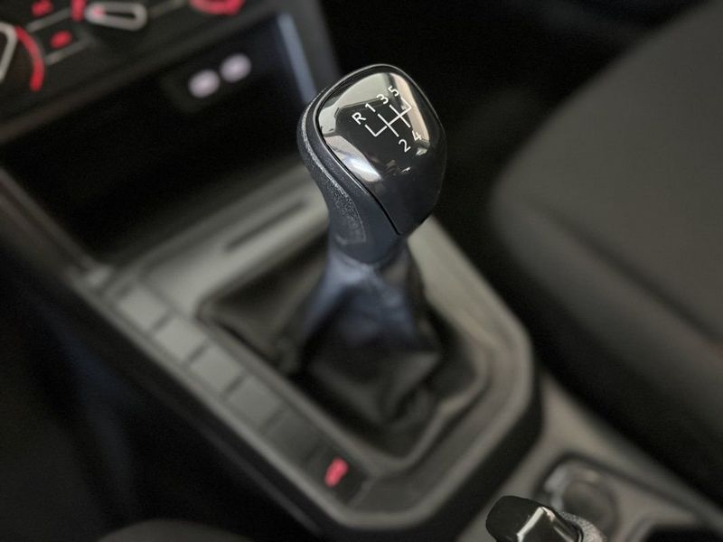 VOLKSWAGEN POLO TRACK 1.0 2024 SÓ MOTOS E AUTOMÓVEIS SANTA CRUZ DO SUL / Carros no Vale