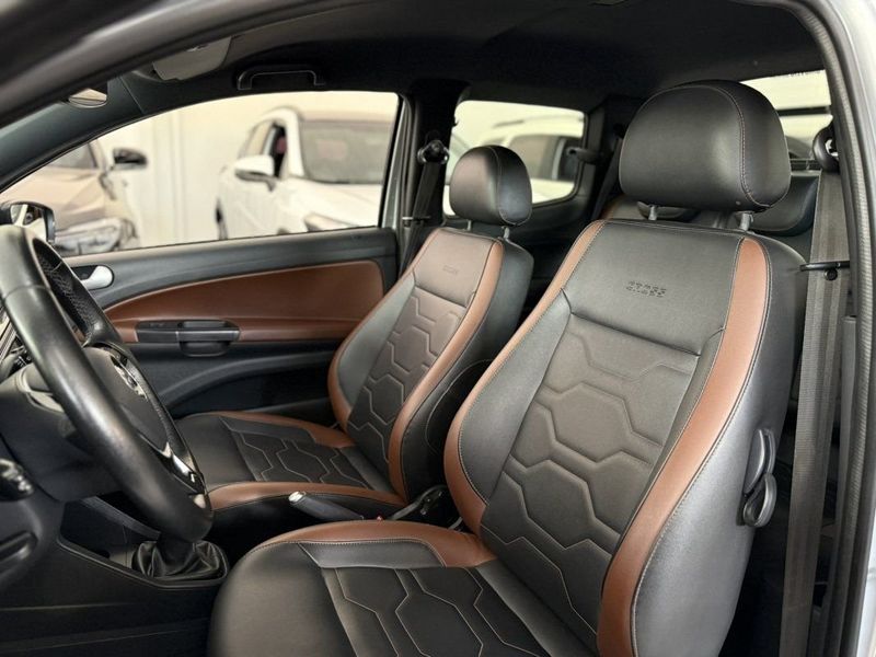 VOLKSWAGEN SAVEIRO CROSS CD 1.6 2023 SÓ MOTOS E AUTOMÓVEIS SANTA CRUZ DO SUL / Carros no Vale