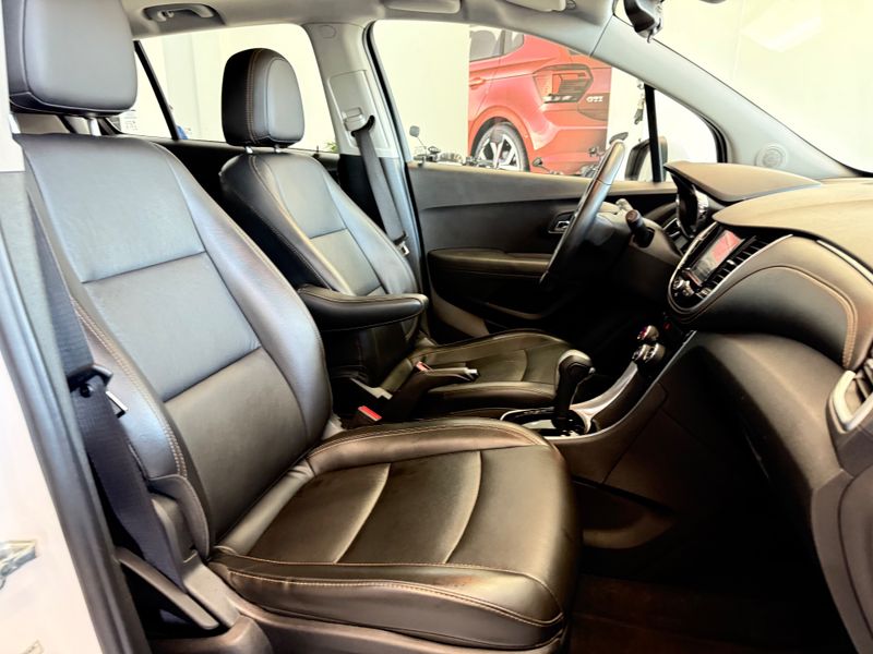 Chevrolet Tracker Premier 1.4 Turbo 16v 2017/2018 COVEL VEICULOS ENCANTADO / Carros no Vale