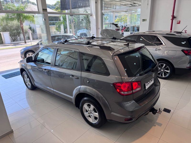 Fiat Freemont Emotion 2.4 2011/2012 COVEL VEICULOS ENCANTADO / Carros no Vale