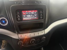 Fiat Freemont Emotion 2.4 2011/2012 COVEL VEICULOS ENCANTADO / Carros no Vale