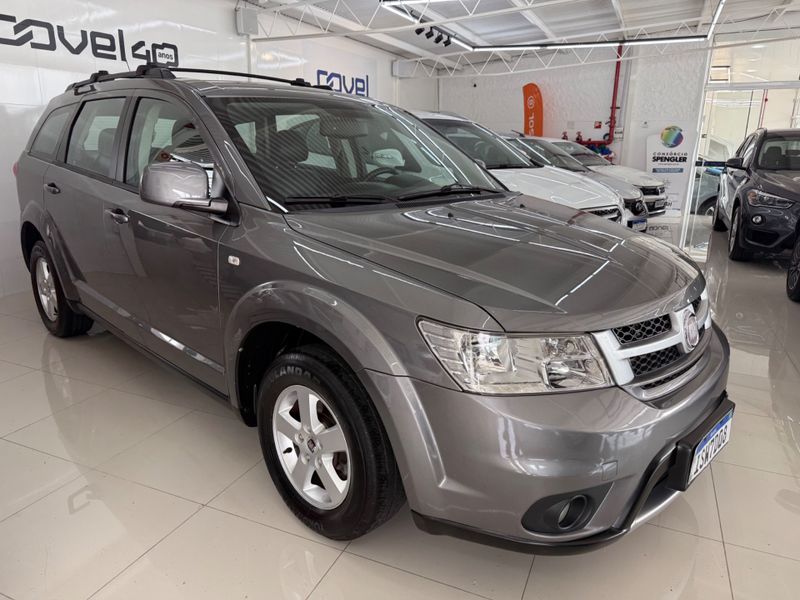 Fiat Freemont Emotion 2.4 2011/2012 COVEL VEICULOS ENCANTADO / Carros no Vale