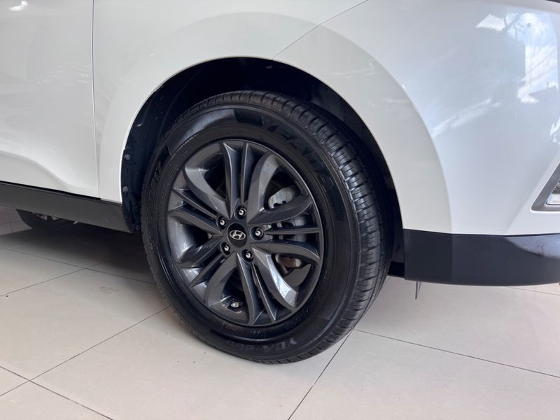 Hyundai Ix35 2.0 Mpfi Gl 16v 2021/2022 COVEL VEICULOS ENCANTADO / Carros no Vale