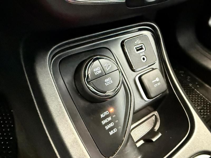 Jeep Compass Longitude 2.0 4×4 Dies 16v 2018/2018 COVEL VEICULOS ENCANTADO / Carros no Vale