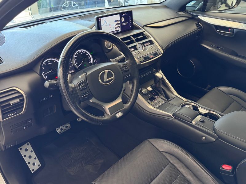 Lexus Nx300 F Sport 2018/2018 COVEL VEICULOS ENCANTADO / Carros no Vale