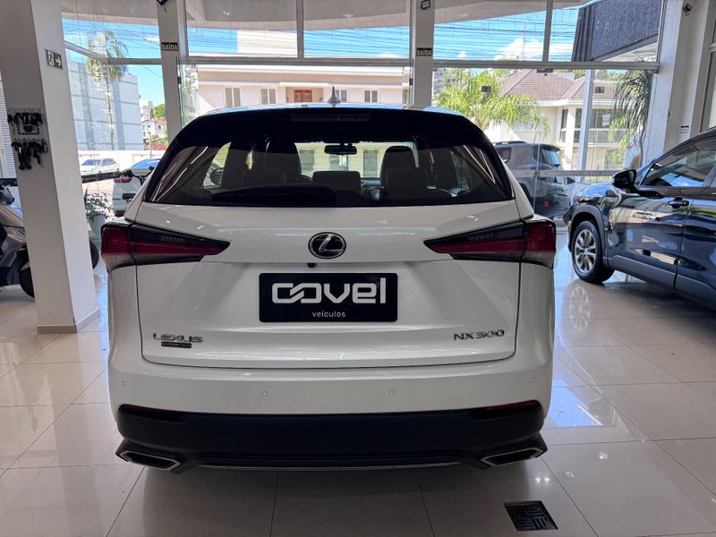 Lexus Nx300 F Sport 2018/2018 COVEL VEICULOS ENCANTADO / Carros no Vale