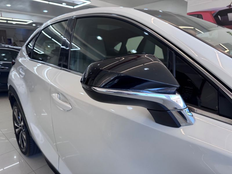 Lexus Nx300 F Sport 2018/2018 COVEL VEICULOS ENCANTADO / Carros no Vale