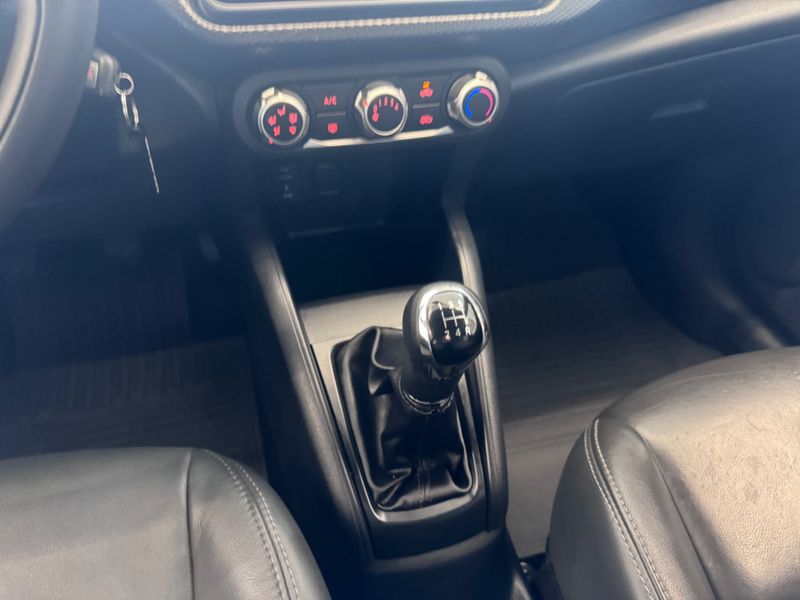 Nissan Kicks 1.6 16v Flexstart S 2018/2019 COVEL VEICULOS ENCANTADO / Carros no Vale