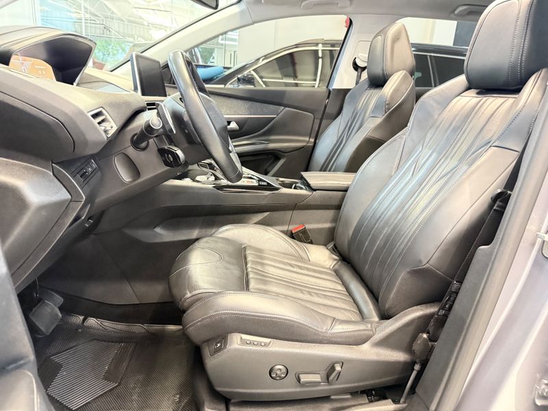 Peugeot 3008 Griffe Pack 1.6 Turbo 16v 2018/2019 COVEL VEICULOS ENCANTADO / Carros no Vale Peugeot 3008 Griffe Pack 1.6 Turbo 16v 2018/2019 COVEL VEICULOS ENCANTADO / Carros no Vale