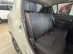 Renault Sandero Expression 1.0 16v Hi Mec. 2016/2017 COVEL VEICULOS ENCANTADO / Carros no Vale