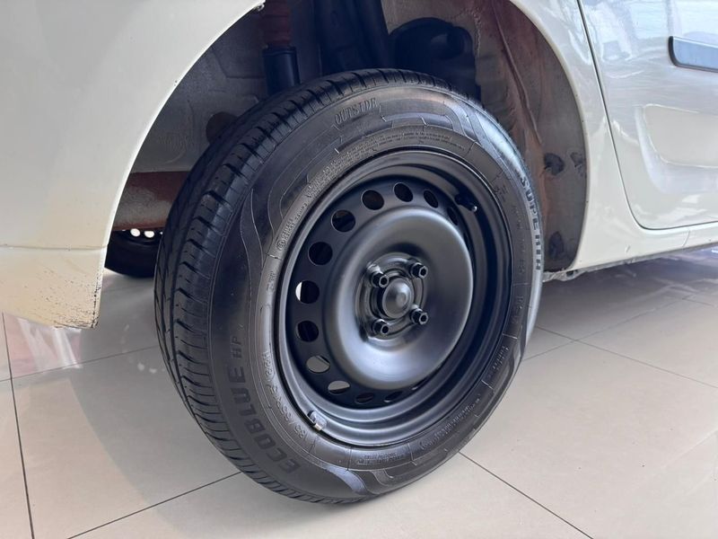 Renault Sandero Expression 1.0 16v Hi Mec. 2016/2017 COVEL VEICULOS ENCANTADO / Carros no Vale