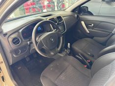 Renault Sandero Expression 1.0 16v Hi Mec. 2016/2017 COVEL VEICULOS ENCANTADO / Carros no Vale