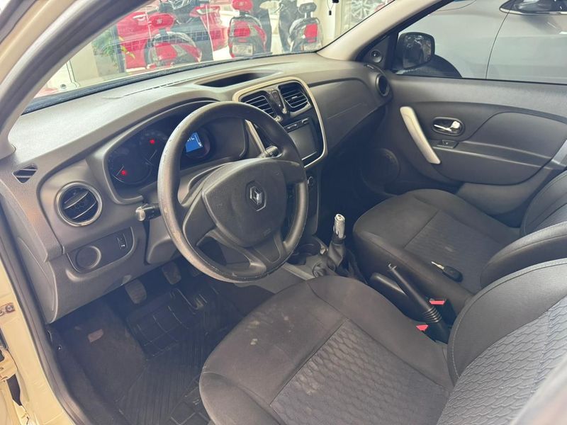 Renault Sandero Expression 1.0 16v Hi Mec. 2016/2017 COVEL VEICULOS ENCANTADO / Carros no Vale