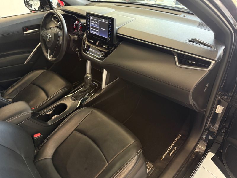 Toyota Corolla Cross Xr 2.0 16v 2021/2022 COVEL VEICULOS ENCANTADO / Carros no Vale