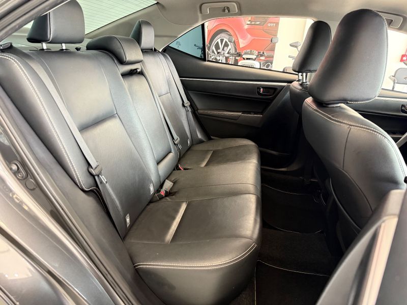 Toyota Corolla Xei 2.0 16v 2018/2019 COVEL VEICULOS ENCANTADO / Carros no Vale