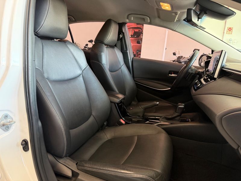 Toyota Corolla Xei 2.0 2023/2023 COVEL VEICULOS ENCANTADO / Carros no Vale