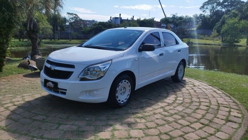 Chevrolet COBALT LS 1.4 2013 GRASSI VEÍCULOS LAJEADO / Carros no Vale Chevrolet COBALT LS 1.4 2013 GRASSI VEÍCULOS LAJEADO / Carros no Vale