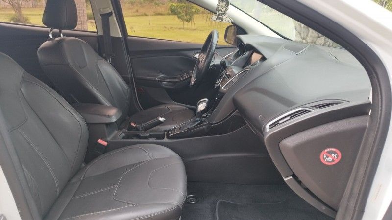 Ford FOCUS TITANIUM 2.0 2016 GRASSI VEÍCULOS LAJEADO / Carros no Vale