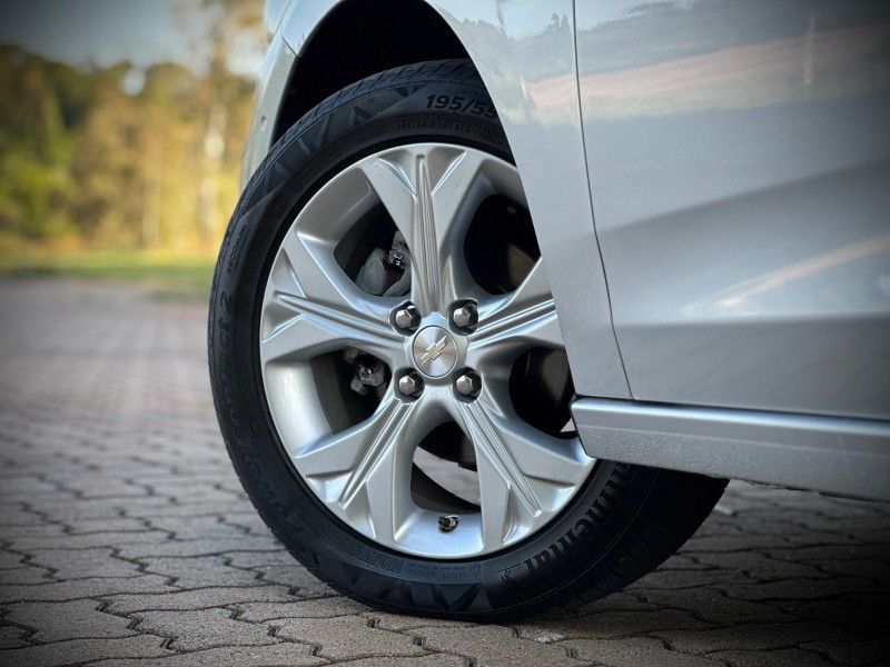 Chevrolet ONIX PLUS PREMIER2 1.0 TURBO 2020 NEUMANN VEÍCULOS ARROIO DO MEIO / Carros no Vale